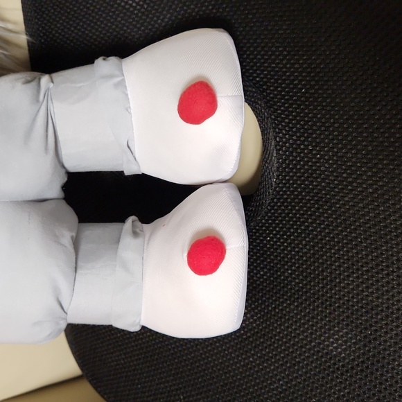 IT Pennywise Plush Halloween Porch Greeter - Picture 8 of 9